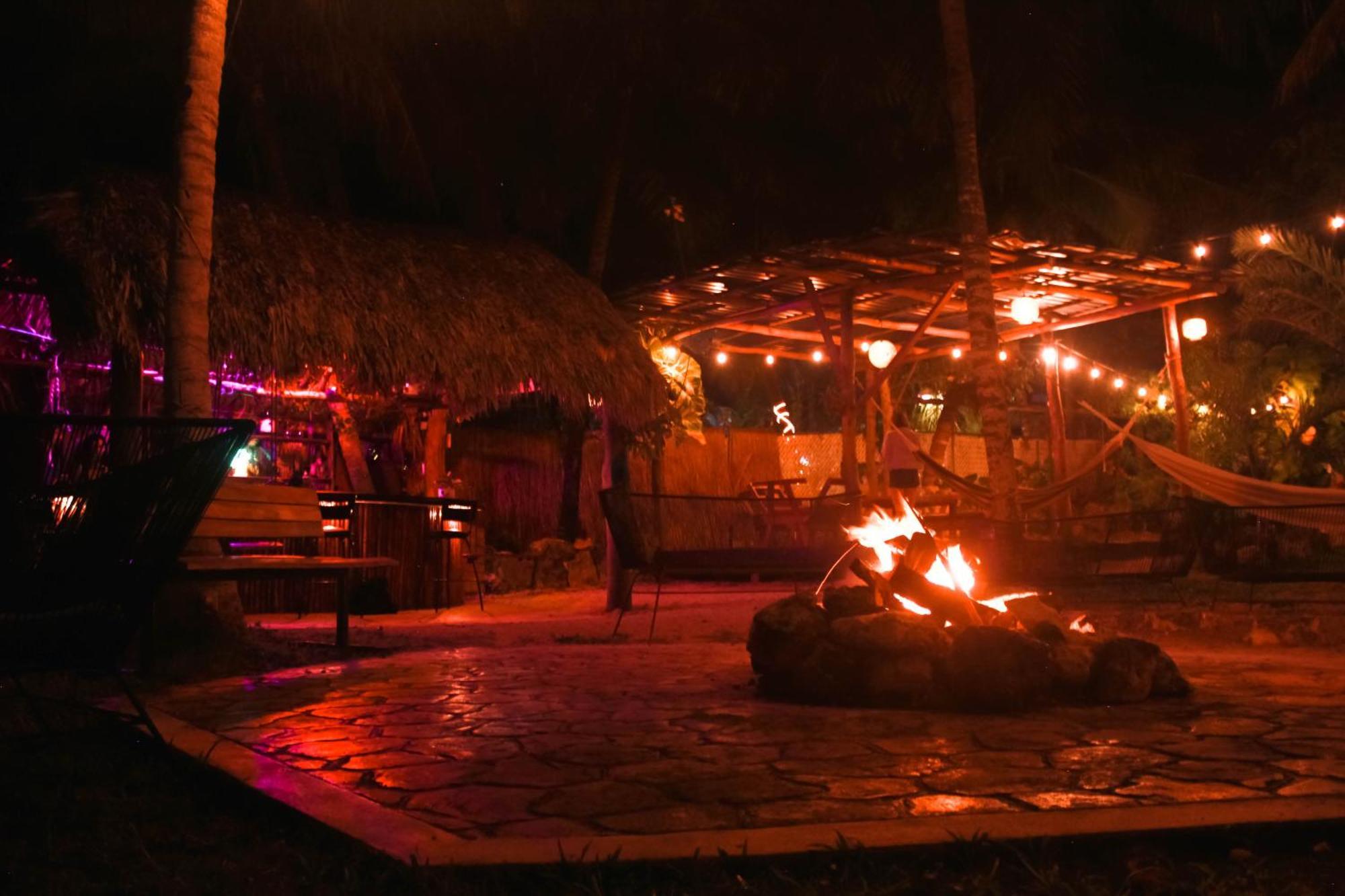 Tortuga Bacalar Bed and Breakfast Exteriör bild