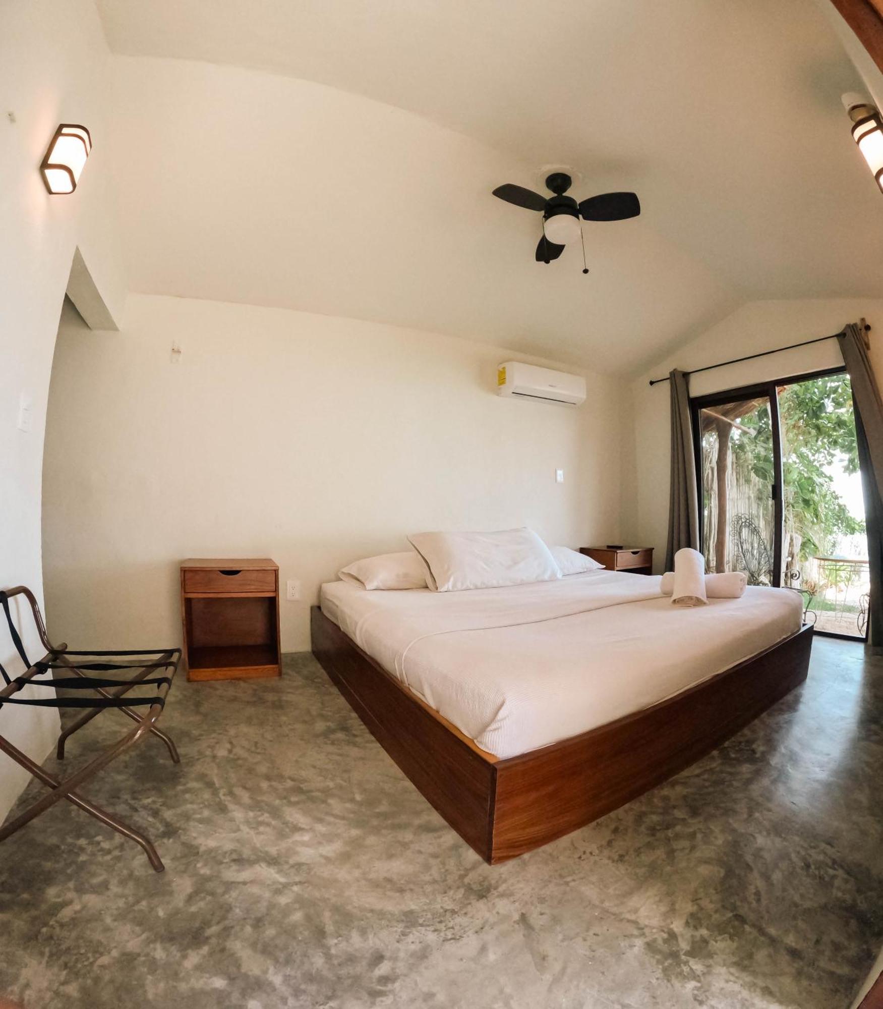 Tortuga Bacalar Bed and Breakfast Exteriör bild