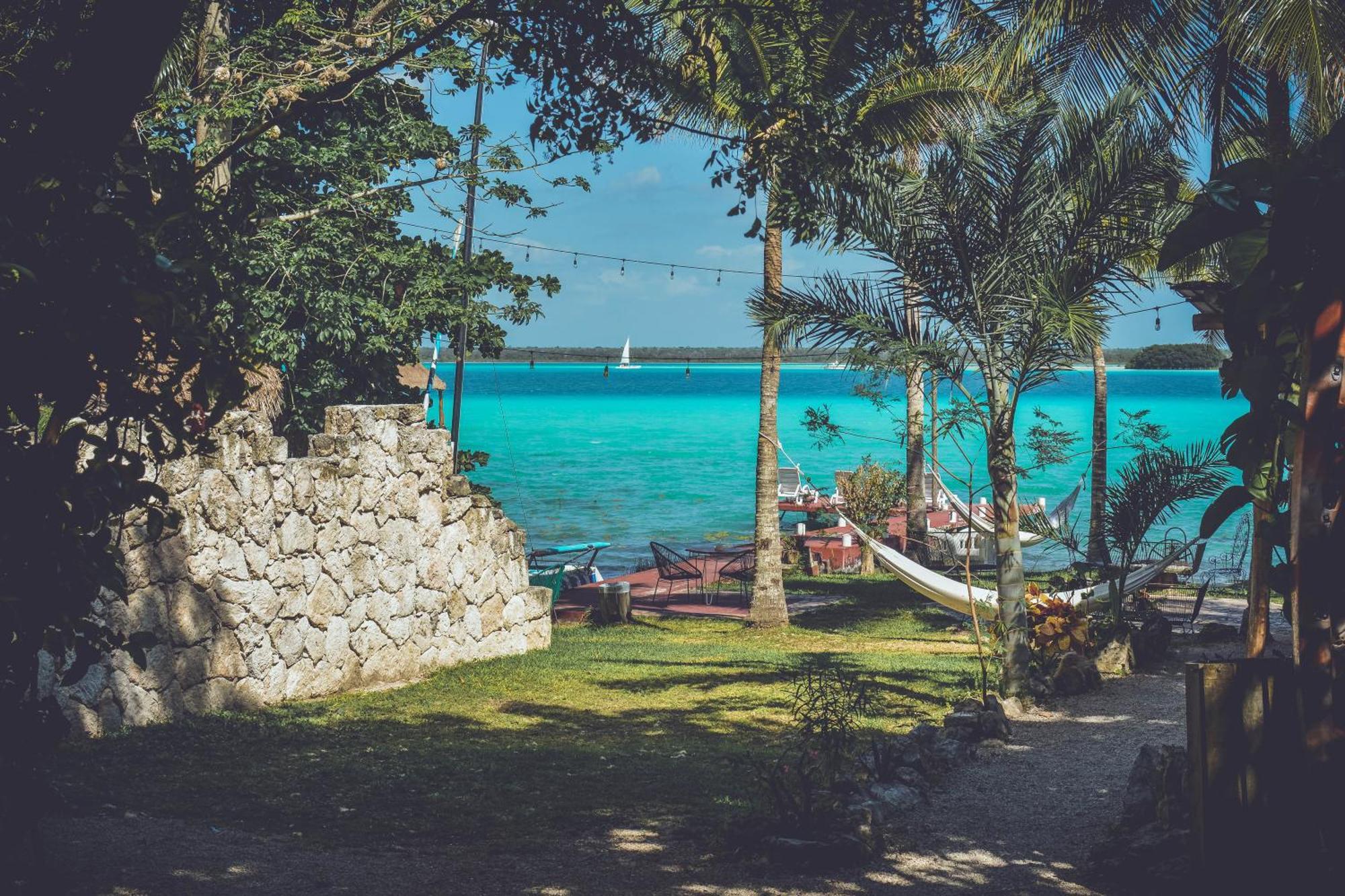 Tortuga Bacalar Bed and Breakfast Exteriör bild
